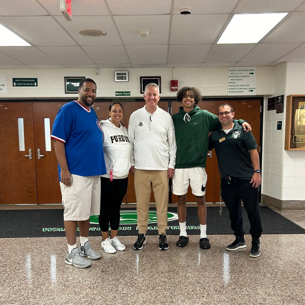 Matt Painter visits 2026 Steven Reynolds III&nbsp;Monday